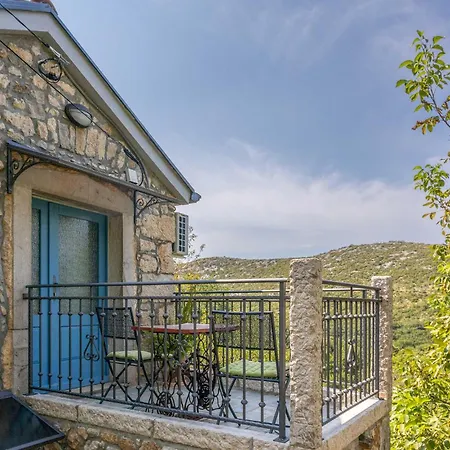 Cozy In With Jacuzzi Vikendica *